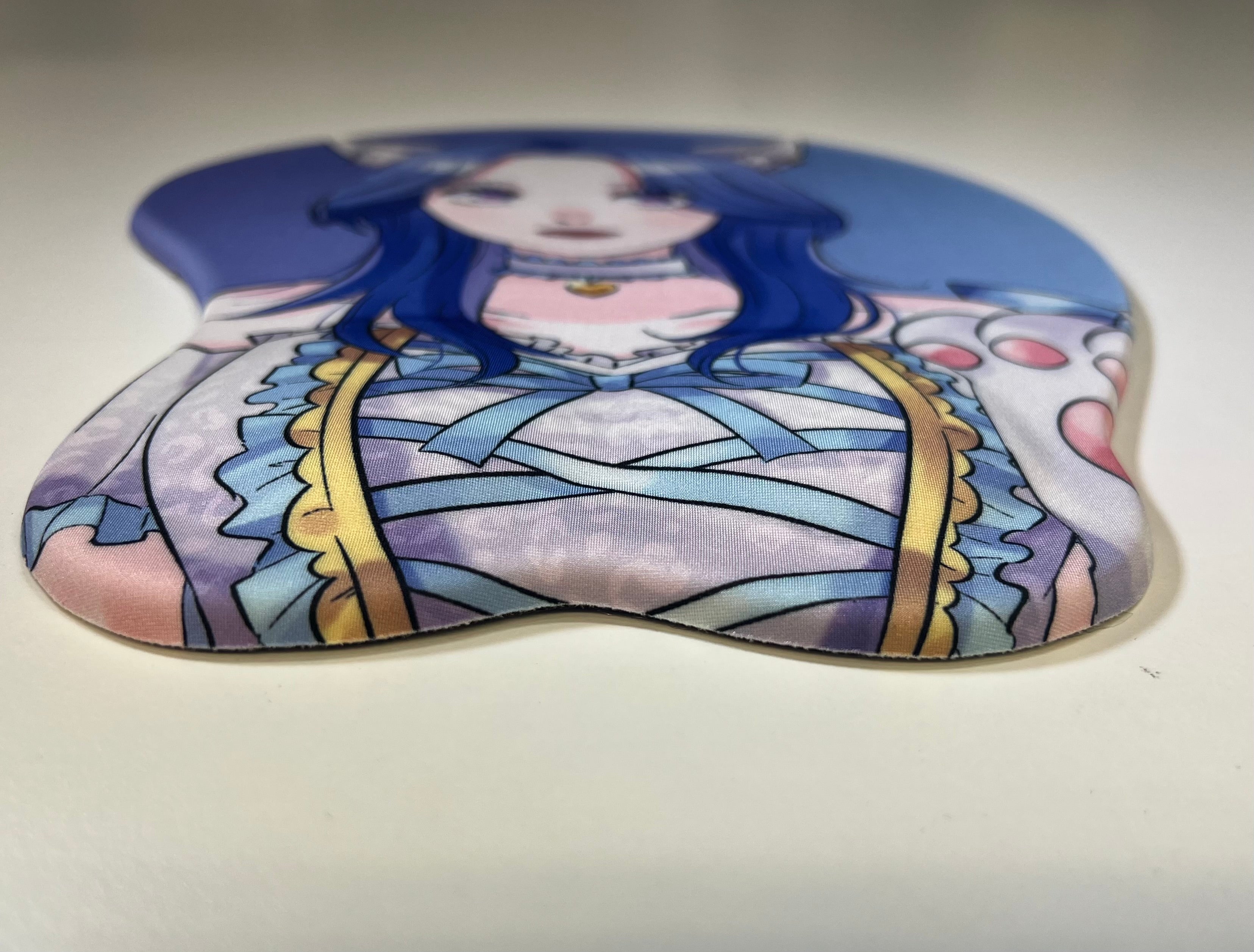 ぺちゃぱいマウスパッド(乳首付き)